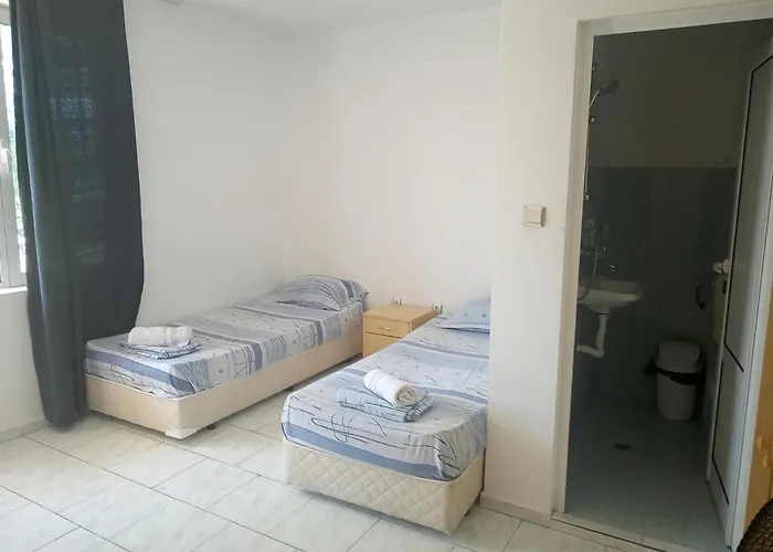 Despina Πανσιόν Νεσέμπαρ