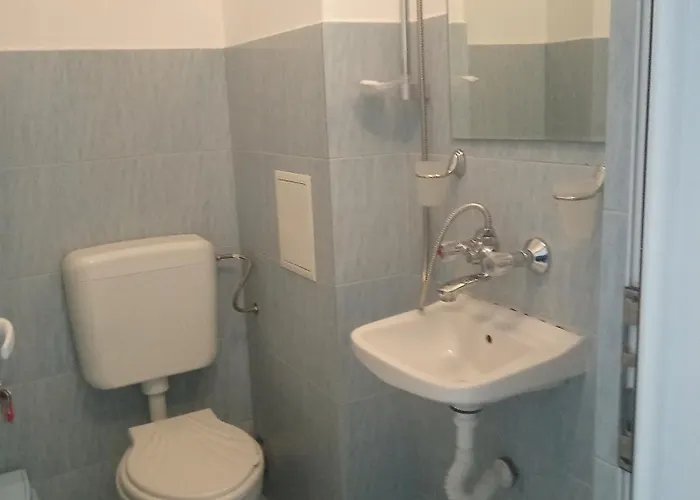 Despina Πανσιόν