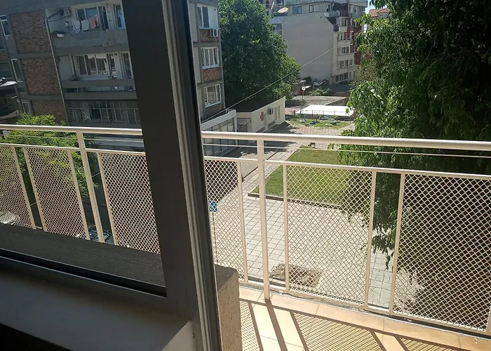 Despina Πανσιόν Νεσέμπαρ