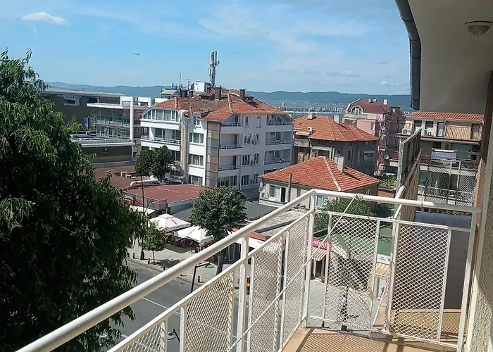 Πανσιόν Despina 3*